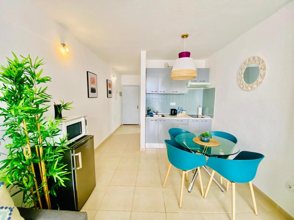 Golden Wave Apartment คอร์ราเลโฮ ภายนอก รูปภาพ