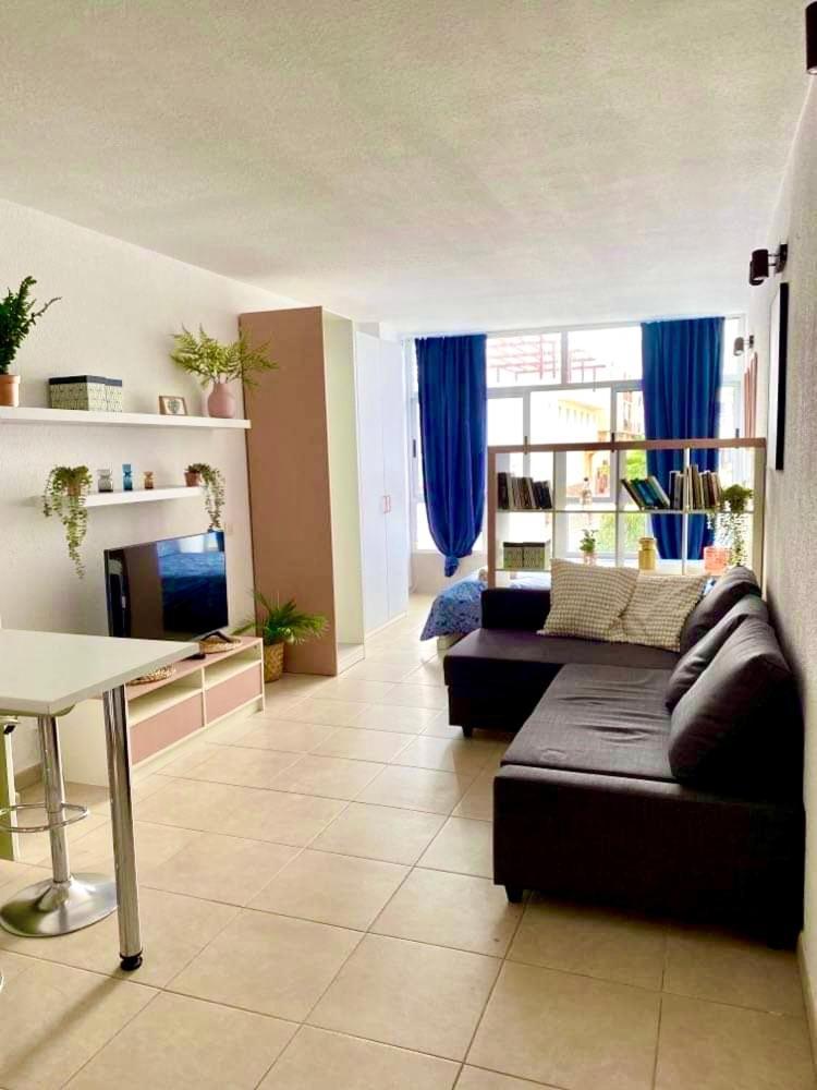 Golden Wave Apartment คอร์ราเลโฮ ภายนอก รูปภาพ